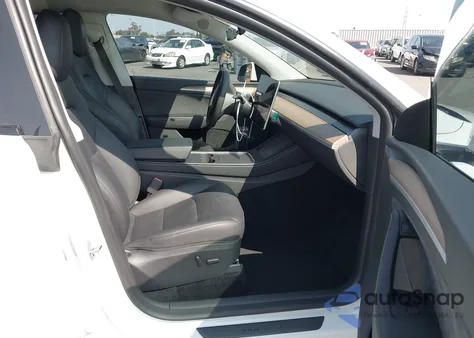 2024 Tesla Model Y Long Range Dual Motor All-Wheel Drive из США, поврежденный, VIN 7SAYGDEE1RA221731